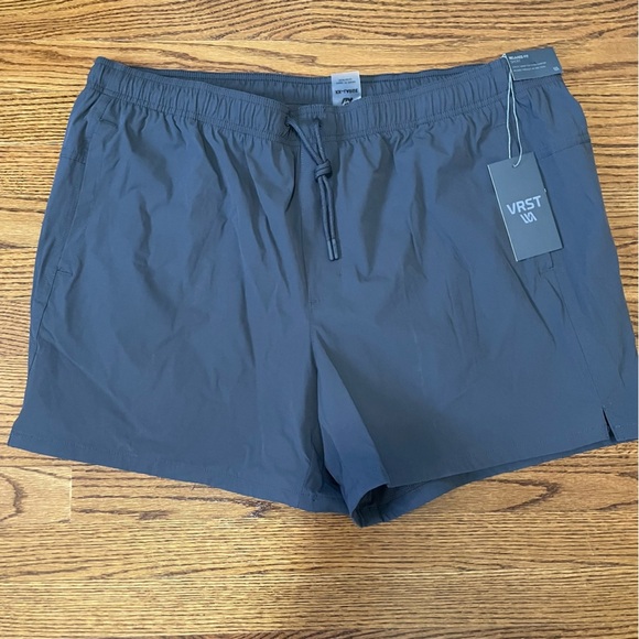 Men's VRST Gym Shorts Relaxed Fit, 5" inseam, Size XXL, NWT - Picture 1 of 10